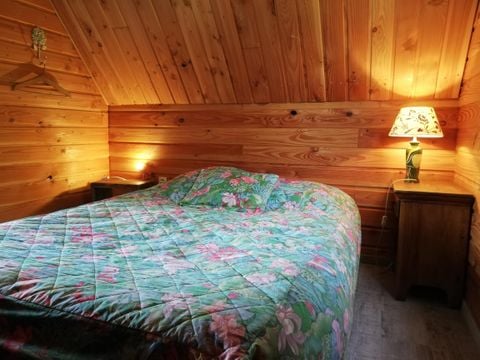 HÉBERGEMENT INSOLITE 2 personnes - Insolite La Grange  1 chambre