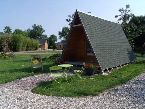 HÉBERGEMENT INSOLITE 2 personnes - Insolite Le Tipi  1 chambre