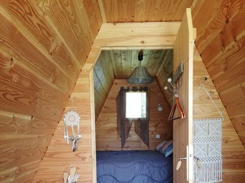 HÉBERGEMENT INSOLITE 2 personnes - Insolite Le Tipi  1 chambre