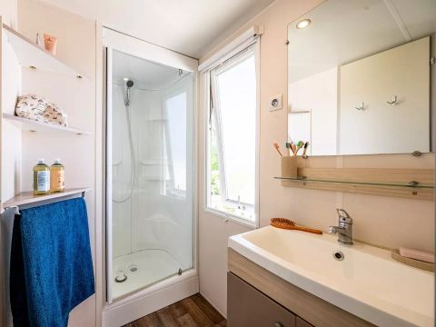 MOBILHOME 6 personnes - 2 chambres avec vue riviere Dimanche/Dimanche (29 m²) - n°64 à 72 6 personnes