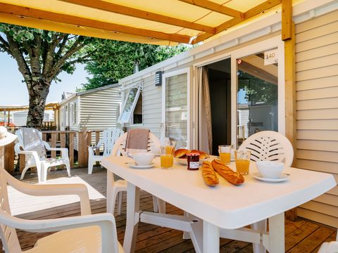 MOBILHOME 6 personnes - Mobil-home | Comfort | 2 Ch. | 4/6 Pers. | Terrasse surélevée | Clim.