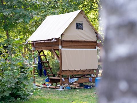 HÉBERGEMENT INSOLITE 2 personnes - Bivouac sur pilotis