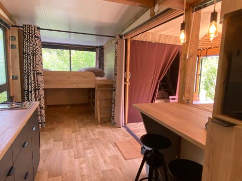 HÉBERGEMENT INSOLITE 5 personnes - Tiny House Toilée Karavan