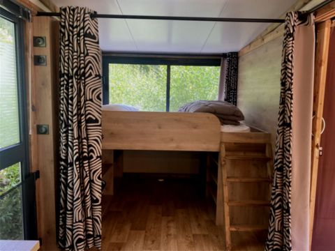 HÉBERGEMENT INSOLITE 5 personnes - Tiny House Toilée Karavan