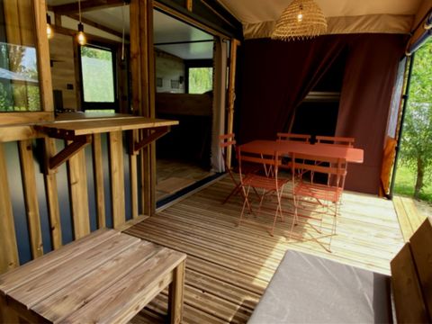 HÉBERGEMENT INSOLITE 5 personnes - Tiny House Toilée Karavan