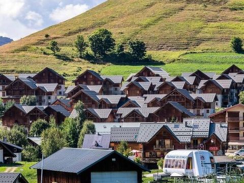 Résidence Le Hameau des Aiguilles - Camping Savoie - Image N°2