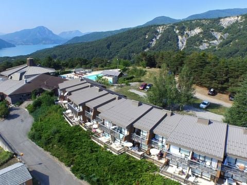 VVF Villages - Le Lac de Serre Ponçon - Chorges - Camping Hautes-Alpes - Image N°8