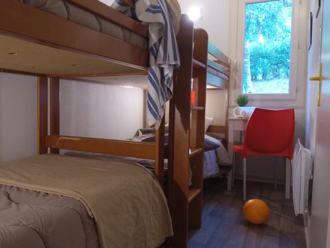 APPARTEMENT 5 personnes - "Rez-de-chaussée" 2 Pièces 5 pers