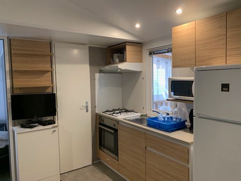 MOBILHOME 6 personnes - 42 MH  3 chambres, climatisé , tv