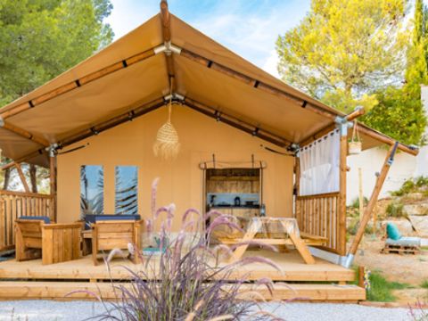 HÉBERGEMENT INSOLITE 4 personnes - Tente Safari Lodge (21 m2 - 2 ch.)