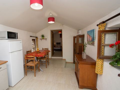 GÎTE 2 personnes - Gîte Roussilon 2p avec spa privatif