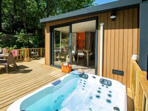 MOBILHOME 2 personnes - Cottage Evasion 2 Pièces Climatisé Spa Privatif